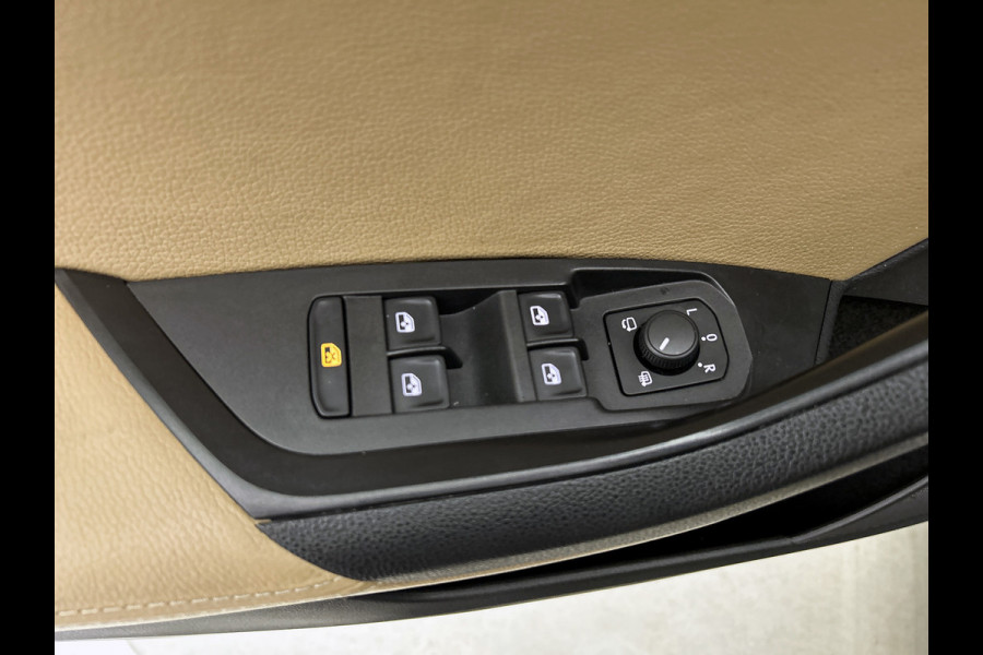 Škoda Kodiaq 1.5 TSI Ambition Business(NL-auto, Dealer OnderH, Trekhaak, Carplay, StoelV V+A, Navi, PDC, Cruise Con, Etc)