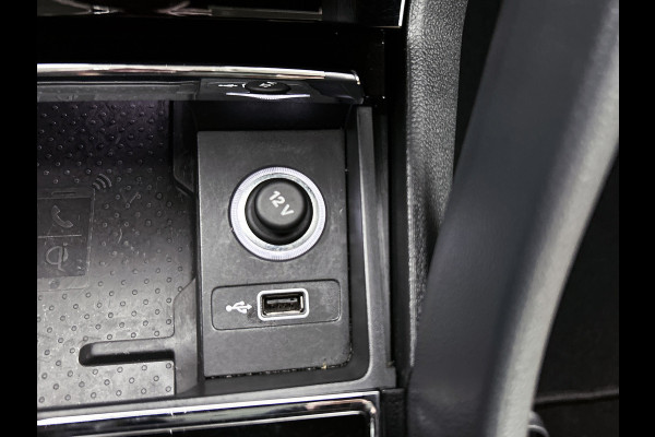 Škoda Kodiaq 1.5 TSI Ambition Business(NL-auto, Dealer OnderH, Trekhaak, Carplay, StoelV V+A, Navi, PDC, Cruise Con, Etc)