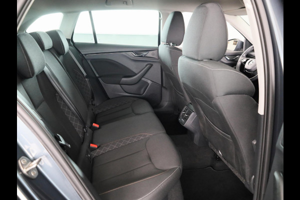 Škoda SCALA 1.0 TSI Ambition 110 pk | Navigatie via App | Parkeersensoren achter | LED koplampen | Apple Carplay/Android Auto |