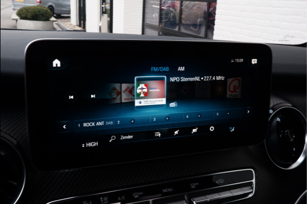 Mercedes-Benz V-Klasse 250d Lang / AMG / DC / Panorama / 2x Elec Schuifdeur / Burmester / Camera / NIEUWSTAAT