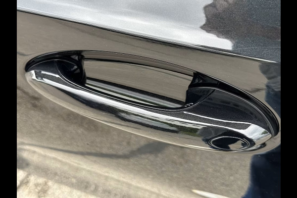 BMW 3 Serie Touring 330e M-SPORT ** ADAPT. LED, HALF-LEDER, HuD, ACC, SHADOW LINE, H&K SOUND, 19-inch LMV ** 1e EIG - UNFALLFREI ** ** INFORMEER OOK NAAR ONZE AANTREKKELIJKE FINANCIAL-LEASE TARIEVEN **