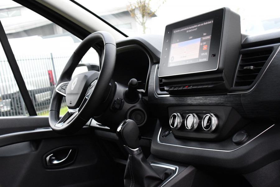 Renault Trafic 2.0 170 L2H1 DC Black Edition Extra Cruise, Camera, Carplay, LED, 170pk, Stoelverwarming, 2 x Schuifdeur, NAVI, Automaat, Clima, Uniek!