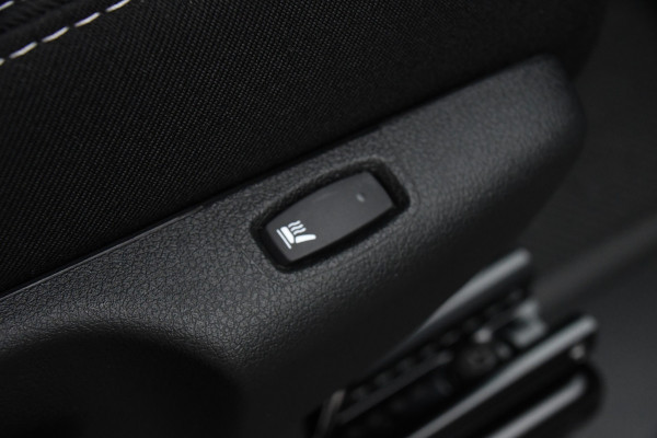 Renault Trafic 2.0 170 L2H1 DC Black Edition Extra Cruise, Camera, Carplay, LED, 170pk, Stoelverwarming, 2 x Schuifdeur, NAVI, Automaat, Clima, Uniek!