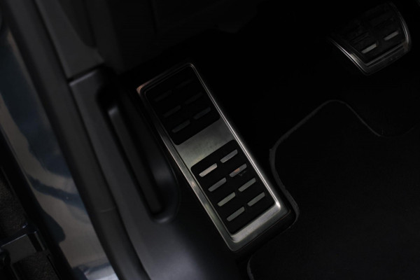 Seat León ST 2.0 TSI 4DRIVE CUPRA R *Carbon*Pano*DCC*Beats*Keyless*