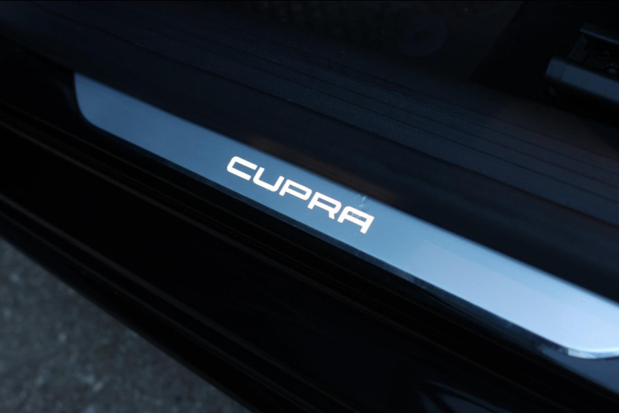 Seat León ST 2.0 TSI 4DRIVE CUPRA R *Carbon*Pano*DCC*Beats*Keyless*