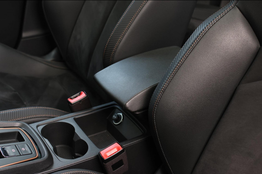 Seat León ST 2.0 TSI 4DRIVE CUPRA R *Carbon*Pano*DCC*Beats*Keyless*