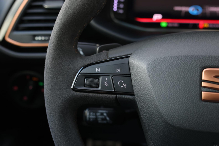 Seat León ST 2.0 TSI 4DRIVE CUPRA R *Carbon*Pano*DCC*Beats*Keyless*