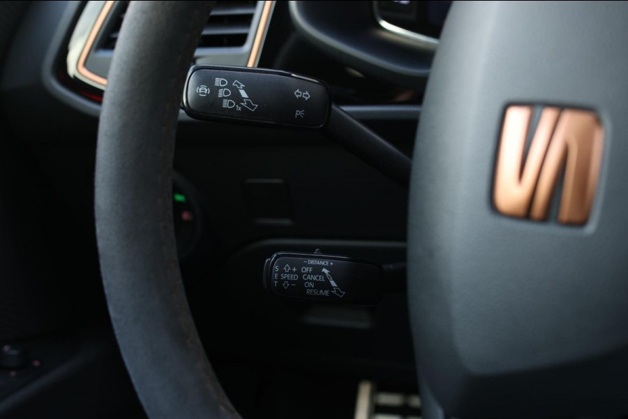 Seat León ST 2.0 TSI 4DRIVE CUPRA R *Carbon*Pano*DCC*Beats*Keyless*