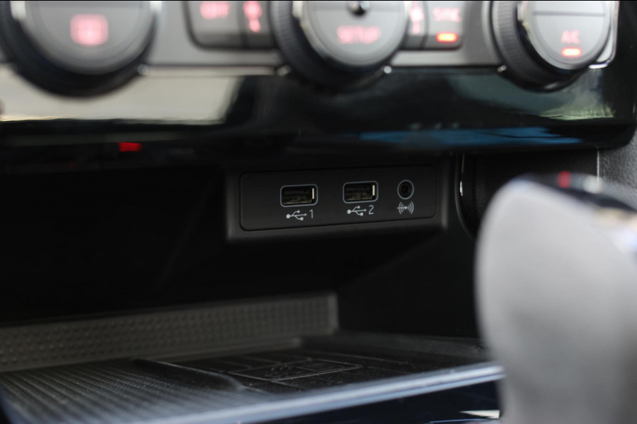 Seat León ST 2.0 TSI 4DRIVE CUPRA R *Carbon*Pano*DCC*Beats*Keyless*