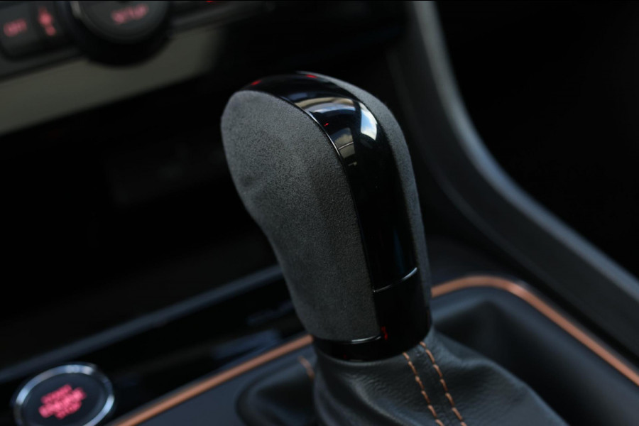 Seat León ST 2.0 TSI 4DRIVE CUPRA R *Carbon*Pano*DCC*Beats*Keyless*