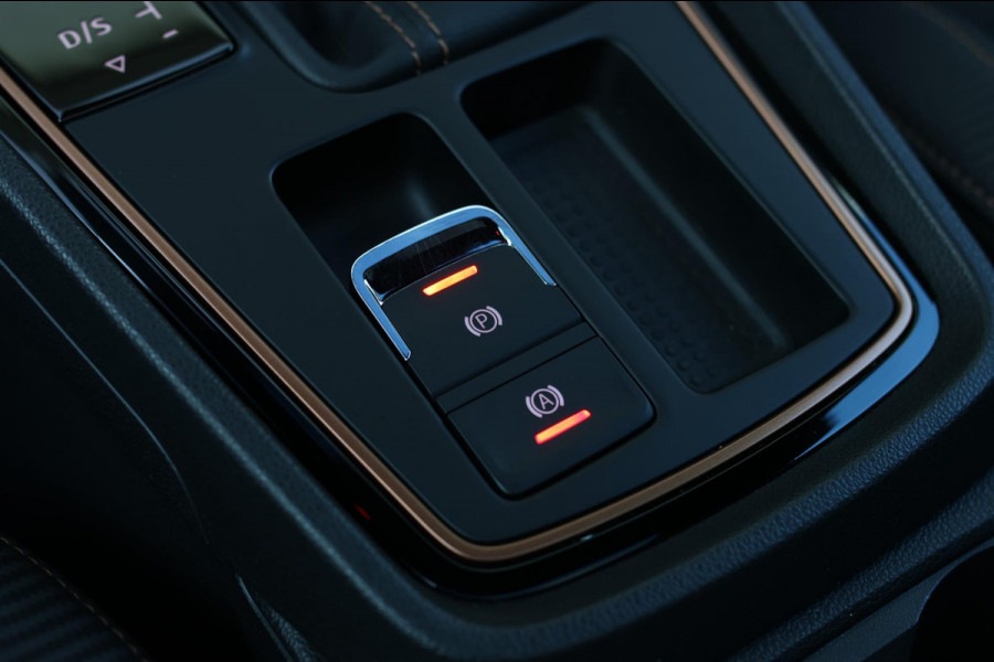 Seat León ST 2.0 TSI 4DRIVE CUPRA R *Carbon*Pano*DCC*Beats*Keyless*