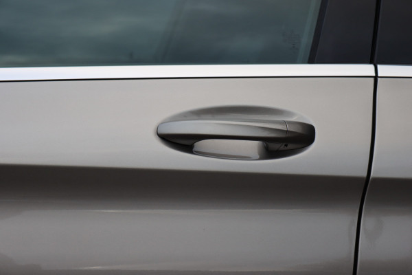 Mercedes-Benz C-Klasse 180 Business Solution AMG | Camera | Leder | High Performance LED | Stoelverwarming | 18'' inch | Inparkeerpakket |