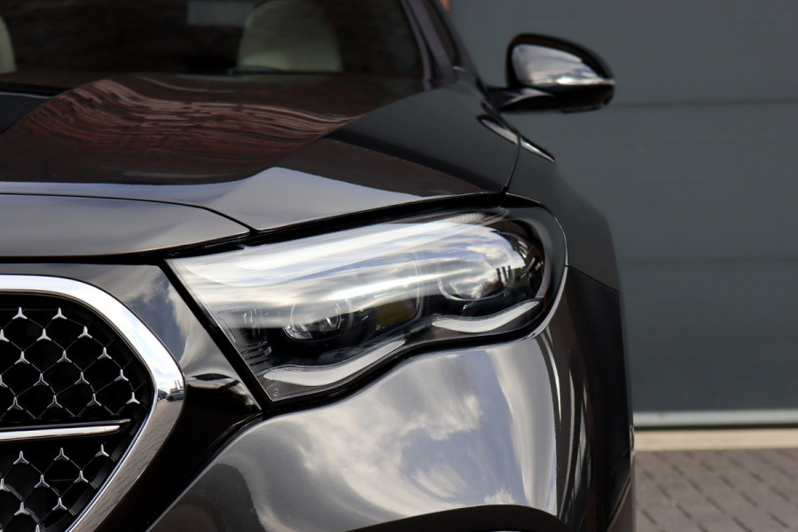 Mercedes-Benz E-Klasse Estate 300 de AMG Line | MBUX Hyperscreen | Distronic+ | Burmester 4D | Memory | Stoelventilatie | 3D-Display | HUD | Trekhaak | Digital Light | Surround Camera |