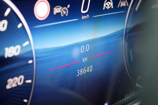 Mercedes-Benz E-Klasse Estate 300 de AMG Line | MBUX Hyperscreen | Distronic+ | Burmester 4D | Memory | Stoelventilatie | 3D-Display | HUD | Trekhaak | Digital Light | Surround Camera |