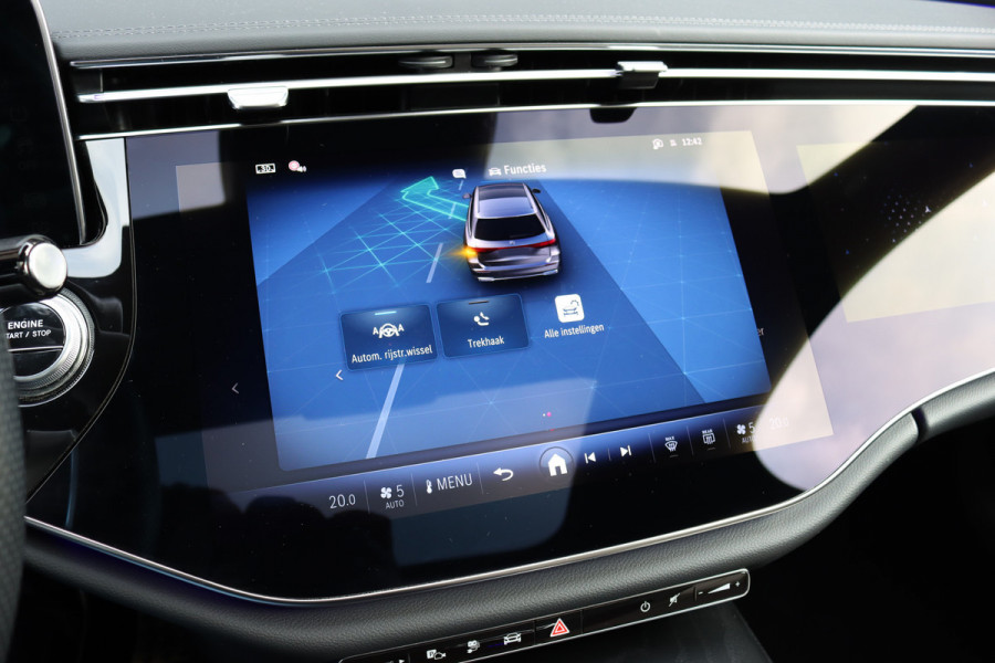Mercedes-Benz E-Klasse Estate 300 de AMG Line | MBUX Hyperscreen | Distronic+ | Burmester 4D | Memory | Stoelventilatie | 3D-Display | HUD | Trekhaak | Digital Light | Surround Camera |