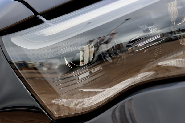 Mercedes-Benz E-Klasse Estate 300 de AMG Line | MBUX Hyperscreen | Distronic+ | Burmester 4D | Memory | Stoelventilatie | 3D-Display | HUD | Trekhaak | Digital Light | Surround Camera |