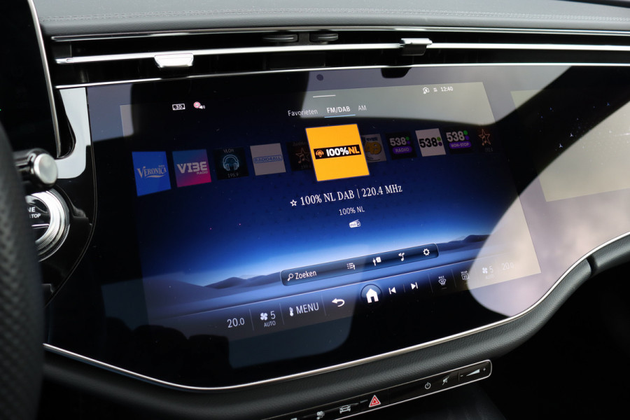 Mercedes-Benz E-Klasse Estate 300 de AMG Line | MBUX Hyperscreen | Distronic+ | Burmester 4D | Memory | Stoelventilatie | 3D-Display | HUD | Trekhaak | Digital Light | Surround Camera |