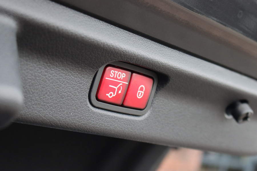 Mercedes-Benz EQE 350 Premium+ AMG Line 91 kWh | Airmatic | Achterasbesturing | Distronic+ | Burmester | Massage | Stoelventilatie | HUD | Digital light | Augmented Reality |