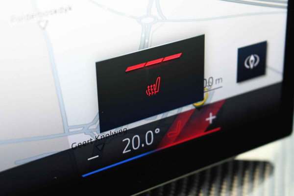 BMW 3 Serie Touring 330e M-Sport LCI-2 Pano Trekh ACC 360 HUD 19inch