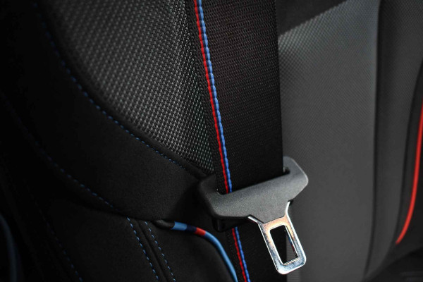 BMW 3 Serie Touring 330e M-Sport Pro LCI-2 Pano Trekh 360 HUD 19inch El-zetels