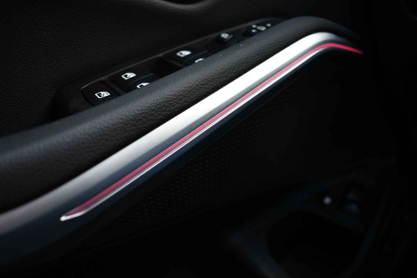 BMW 3 Serie Touring 330e M-Sport Pro LCI-2 Pano Trekh 360 HUD 19inch El-zetels