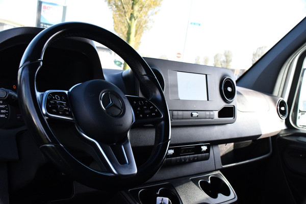 Mercedes-Benz Sprinter 319 1.9 CDI L2H2 RWD PB Edition Camera, Cruise, Carplay, 190pk, LED, 3500kg Trekhaak, Stoelverwarming, Multimedia, Uniek!