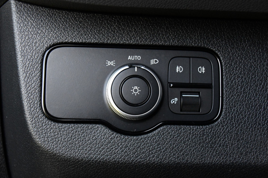 Mercedes-Benz Sprinter 319 1.9 CDI L2H2 RWD PB Edition Camera, Cruise, Carplay, 190pk, LED, 3500kg Trekhaak, Stoelverwarming, Multimedia, Uniek!