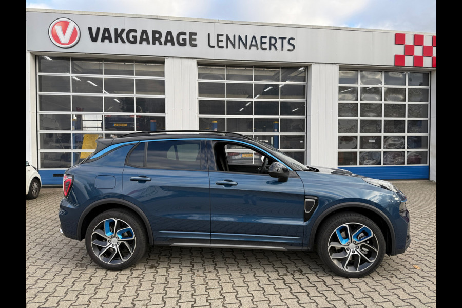 Lynk & Co 01 1.5 PLUG-IN HYBRID (PHEV) 261PK 6.6KW LADEN ZWARTE HEMEL/STUURWIELVERWARMING AUTOMAAT (RIJKLAARPRIJS)