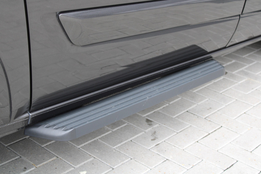 Ford Transit Custom 320 2.0 TDCI L1H1 Tourneo 170pk - Automaat - Leder - ACC - 1+1 stoelopstelling - Bi-Xenon -Stoelverwarming - Rijklaar