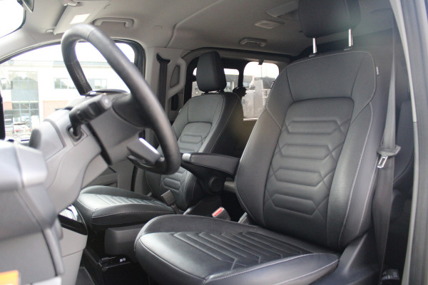Ford Tourneo Custom 320 2.0 TDCI L2H1 Titanium X DC 170pk - Adaptive Cruise - LED - Blind Spot - Leder - Navigatie - 360 Camera - Trekhaak -