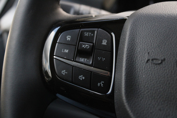 Ford Tourneo Custom 320 2.0 TDCI L2H1 Titanium X DC 170pk - Adaptive Cruise - LED - Blind Spot - Leder - Navigatie - 360 Camera - Trekhaak -