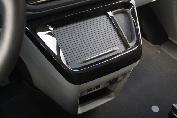 Ford Tourneo Custom 320 2.0 TDCI L2H1 Titanium X DC 170pk - Adaptive Cruise - LED - Blind Spot - Leder - Navigatie - 360 Camera - Trekhaak -