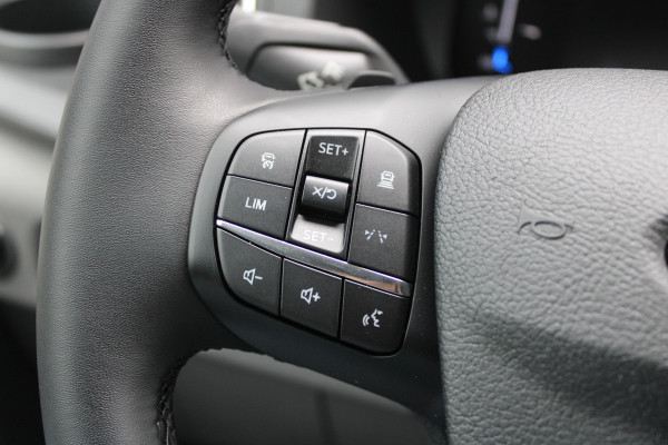 Ford Transit 350 2.0 TDCI L3H2 Limited 165pk - LUCHTVERING - ACC - Blind Spot - 360 camera - Navigatie - Stoel-Stuurverwarming - Trekhaak - R