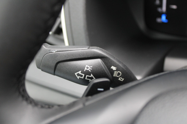 Ford Transit 350 2.0 TDCI L3H2 Limited 165pk - LUCHTVERING - ACC - Blind Spot - 360 camera - Navigatie - Stoel-Stuurverwarming - Trekhaak - R