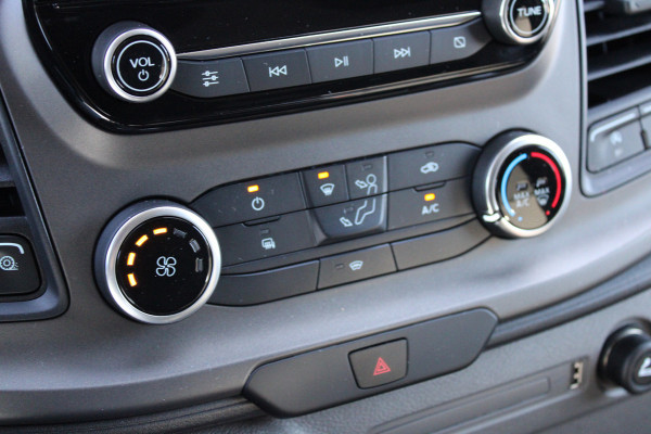 Ford Transit Custom 280 2.0 TDCI L1H1 Trend 130pk - Raptor - 2x Schuifdeur - Carplay - Camera - Betimmering - Trekhaak - Lane Ass - Rijklaar