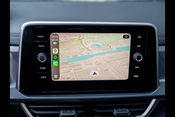 Volkswagen T-Roc 1.5 TSI 150Pk DSG Style | Trekhaak afnb. | IQ Light | Allseason banden | Prijs Rijklaar!!