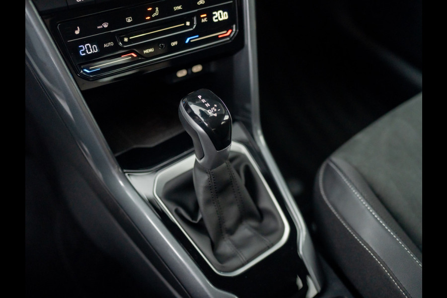 Volkswagen T-Roc 1.5 TSI 150Pk DSG Style | Trekhaak afnb. | IQ Light | Allseason banden | Prijs Rijklaar!!