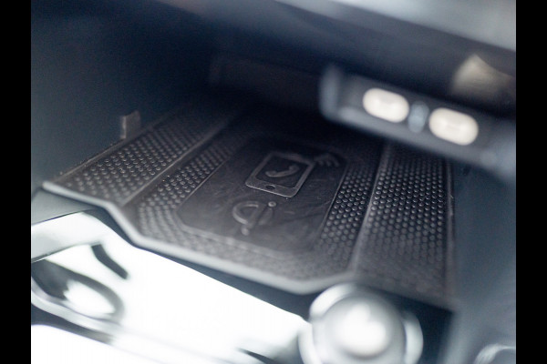 Volkswagen T-Roc 1.5 TSI 150Pk DSG Style | Trekhaak afnb. | IQ Light | Allseason banden | Prijs Rijklaar!!