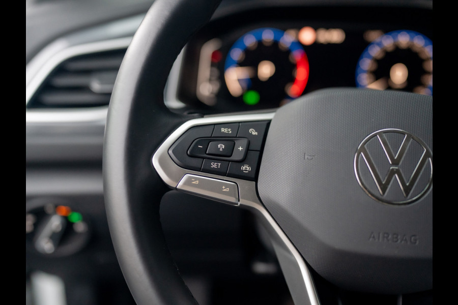 Volkswagen T-Roc 1.5 TSI 150Pk DSG Style | Trekhaak afnb. | IQ Light | Allseason banden | Prijs Rijklaar!!