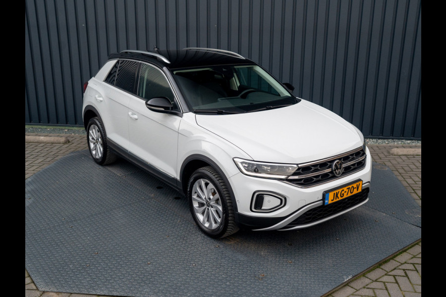 Volkswagen T-Roc 1.5 TSI 150Pk DSG Style | Trekhaak afnb. | IQ Light | Allseason banden | Prijs Rijklaar!!