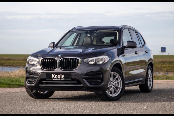 BMW X3 xDrive30e High Executive BRUIN LEER / PANORAMA DAK / AUTOMAAT / PLUG IN / CARPLAY / STOELVERWARMING