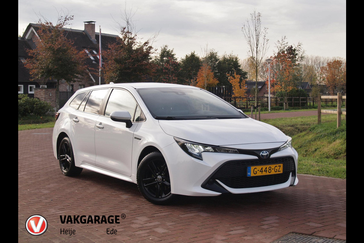 Toyota Corolla Touring Sports 1.8 Hybrid | Camera | Apple Carplay | Cruise Control | Navi |