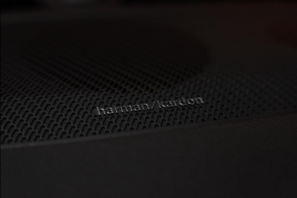 Volvo XC40 2.0 T4 AWD RSDESIGN|PANO|CLIMA|VIRTUEEL