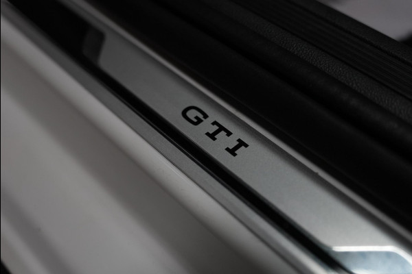 Volkswagen Polo 2.0 TSI GTI|AUT|CLIMATRONIC|MULTIMEDIA