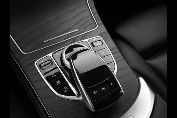 Mercedes-Benz GLC 350e PLUG-IN HYBRID 320 PK 4MATIC AMG SPORT + WEGKL. TREKHAAK / PANORAMA / LEDER / CAMERA