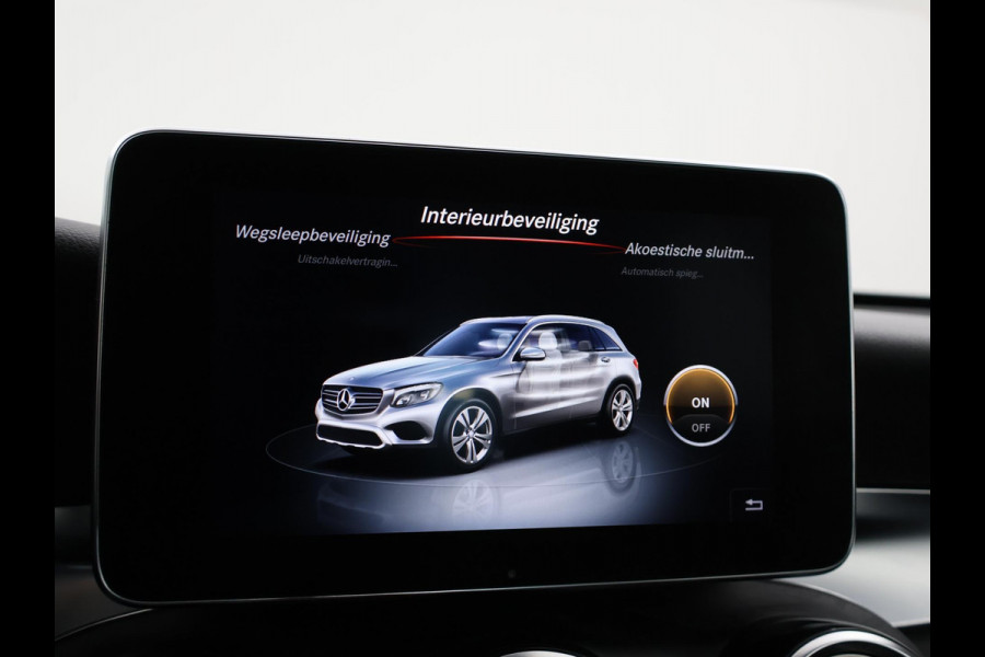 Mercedes-Benz GLC 350e PLUG-IN HYBRID 320 PK 4MATIC AMG SPORT + WEGKL. TREKHAAK / PANORAMA / LEDER / CAMERA