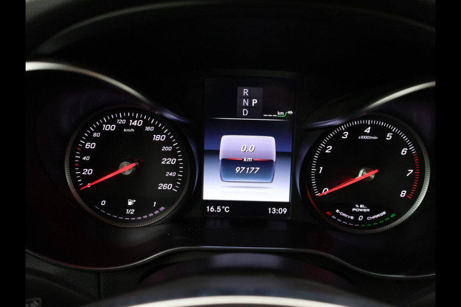 Mercedes-Benz GLC 350e PLUG-IN HYBRID 320 PK 4MATIC AMG SPORT + WEGKL. TREKHAAK / PANORAMA / LEDER / CAMERA