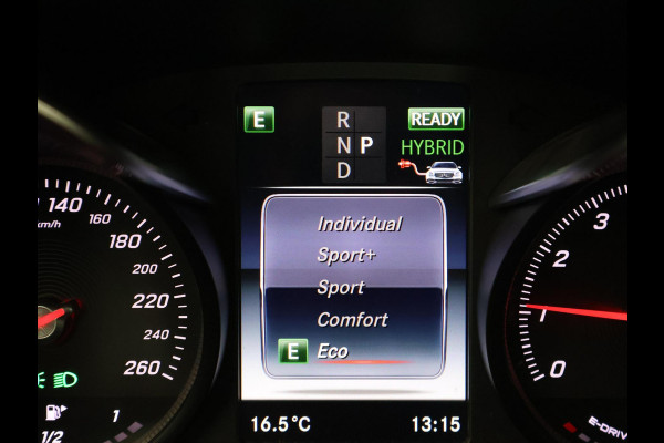 Mercedes-Benz GLC 350e PLUG-IN HYBRID 320 PK 4MATIC AMG SPORT + WEGKL. TREKHAAK / PANORAMA / LEDER / CAMERA