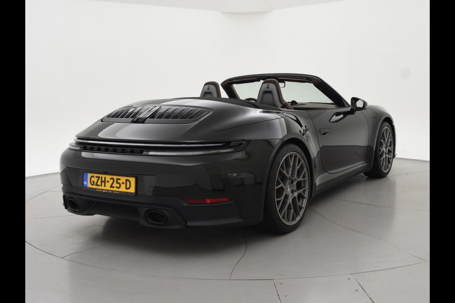 Porsche 911 Cabrio 3.0 CARRERA EXCLUSIVE MANUFAKTUR DARK OLIVE + CLUBLEDER EXCLUSIEF TRUFFEL BRUIN