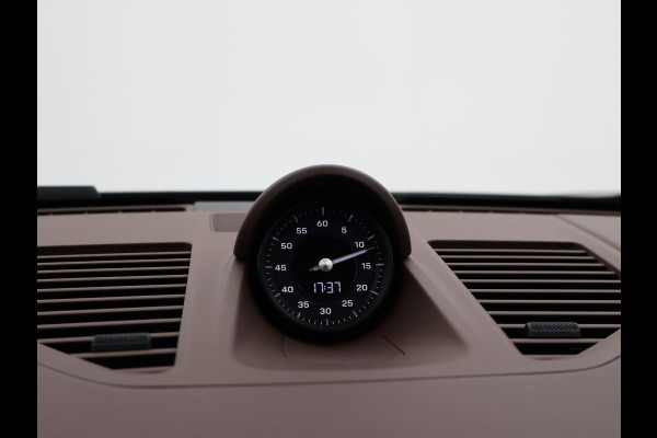 Porsche 911 Cabrio 3.0 CARRERA EXCLUSIVE MANUFAKTUR DARK OLIVE + CLUBLEDER EXCLUSIEF TRUFFEL BRUIN